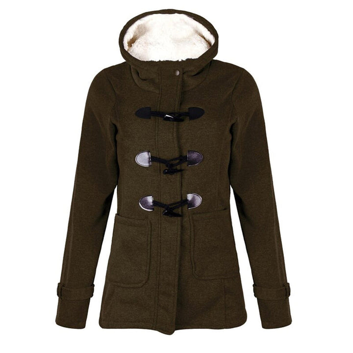 Mujer luciendo abrigo largo con capucha, ideal para invierno. Moda femenina que ofrece elegancia y protección del frío.