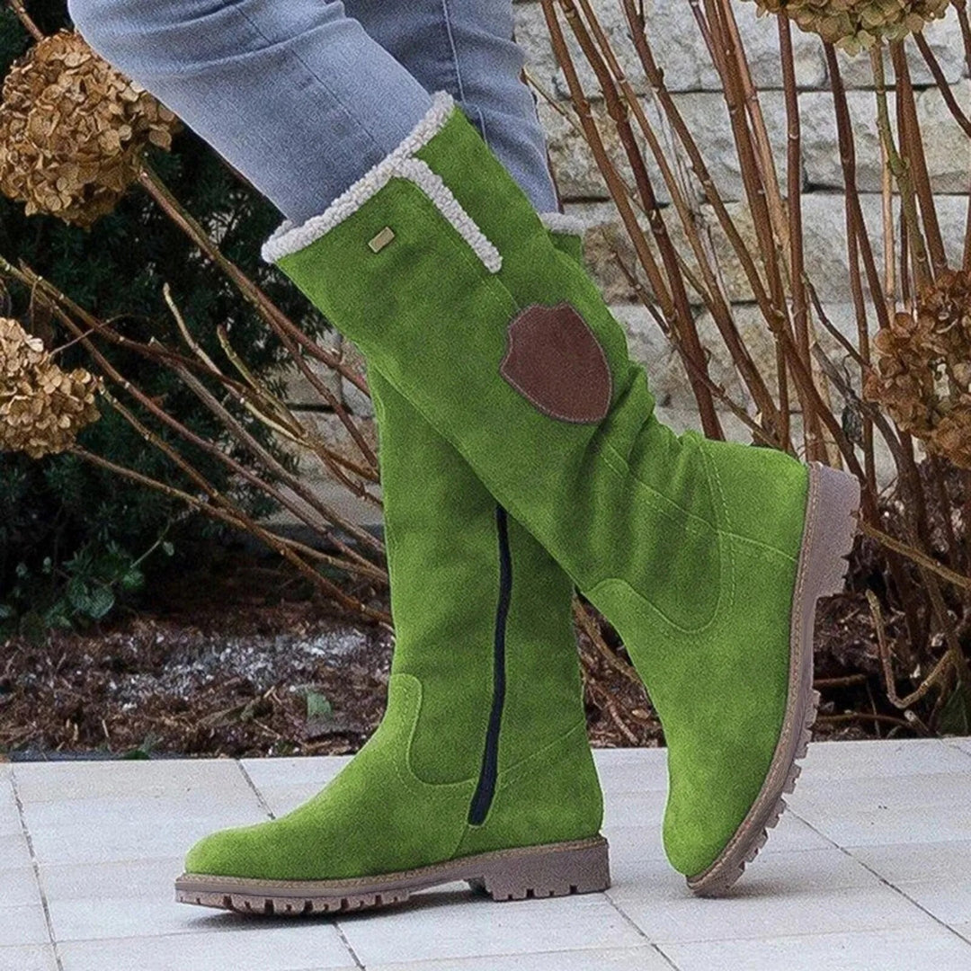 Botas de moda para mujer, estilo urbano invernal. Cálidas, elegantes y antideslizantes, ideales para frío y nieve.
