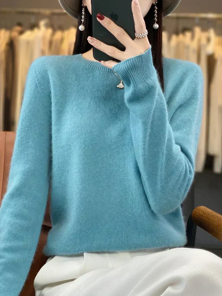 Suéter elegante de cuello redondo, mujer, ideal para un outfit cálido y distinguido.