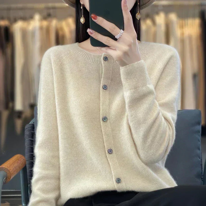 Cárdigan femenino de abrigo para invierno, diseño holgado y cuello redondo casual.