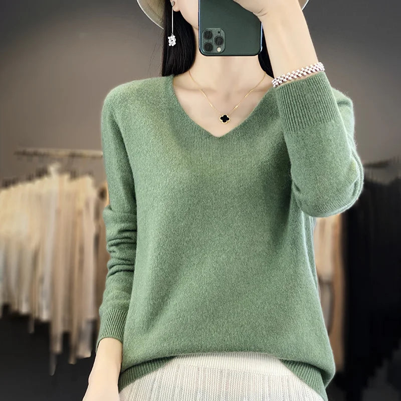 Suéter de mujer con cuello V, manga larga, elegancia y calidez en invierno.