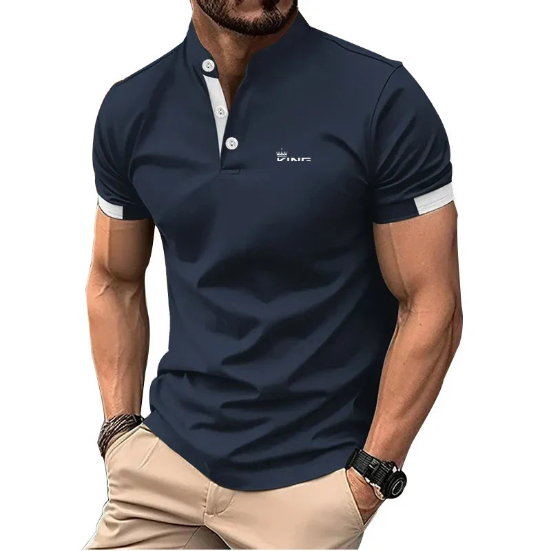 Polo de hombre estilo moderno, cuello mao y botones elegantes. Prenda versátil para ropa casual masculina.
