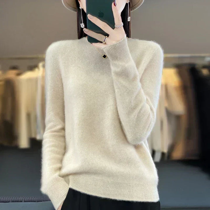 Elegante suéter de mujer, diseño delgado y cómodo. Ideal para la moda femenina de otoño/invierno.