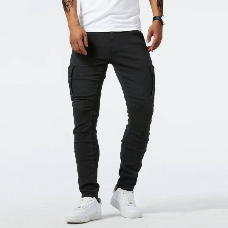 Pantalones cargo de moda para hombre, versátiles para combinar con zapatillas o botas.