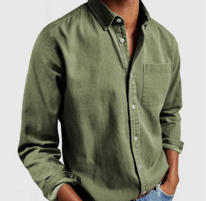 Ropa masculina: camisa casual de hombre con botones. Manga larga, perfecta para un estilo diario moderno.