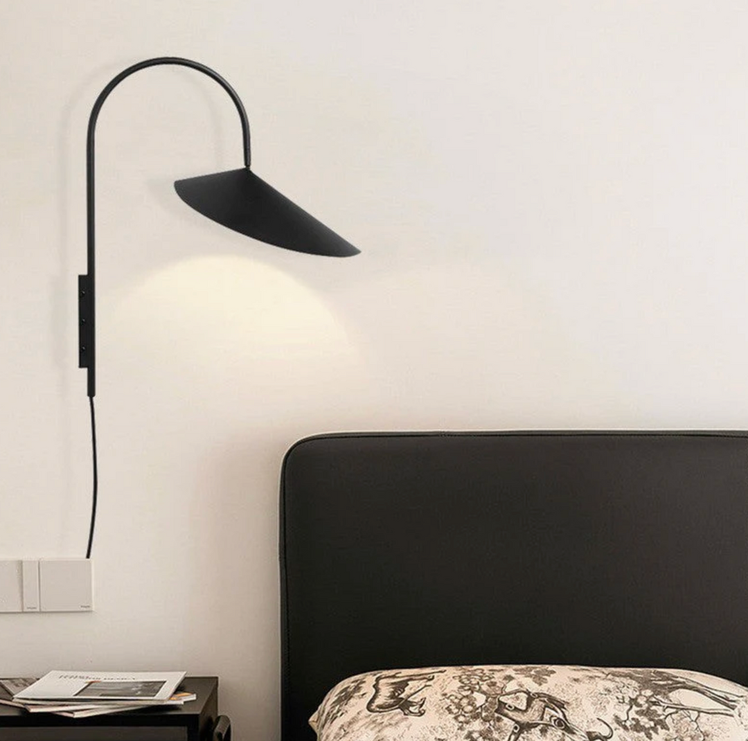 Lámpara de pared moderna, diseño pétalo ajustable. Perfecto para crear ambiente en interiores.