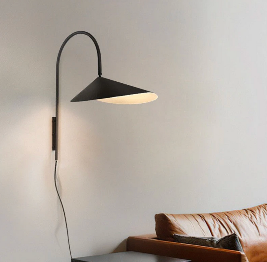 Estilo versátil: lámpara de pared pétalo ajustable para iluminación interior moderna y difusa.