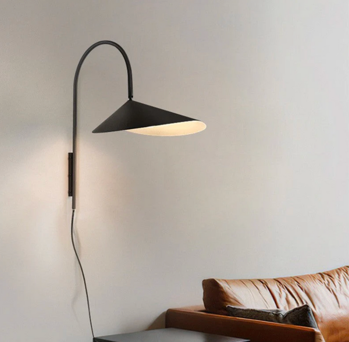 Estilo versátil: lámpara de pared pétalo ajustable para iluminación interior moderna y difusa.