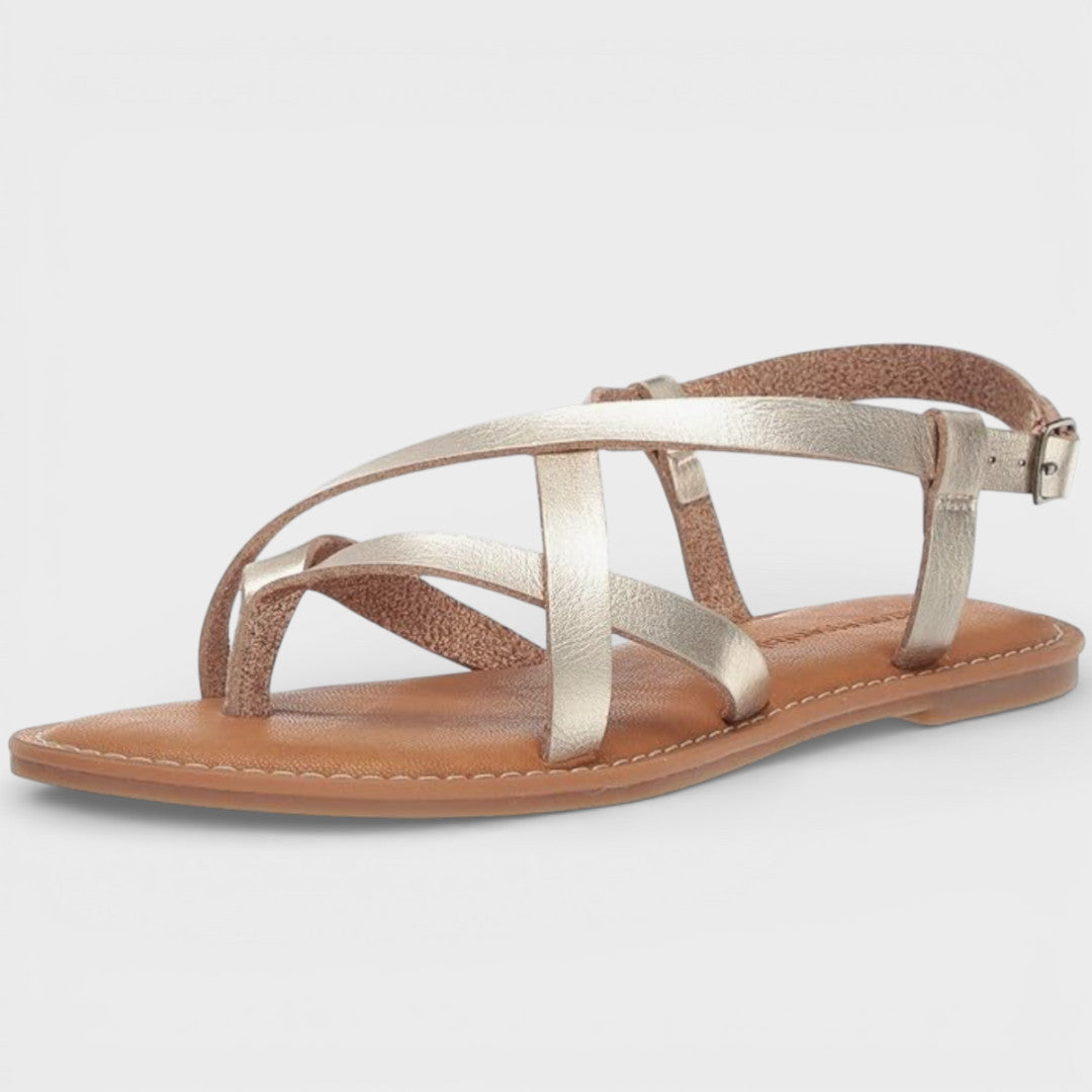 Sandalias cómodas para mujer con diseño de tiras, ideales para la playa y uso diario.
