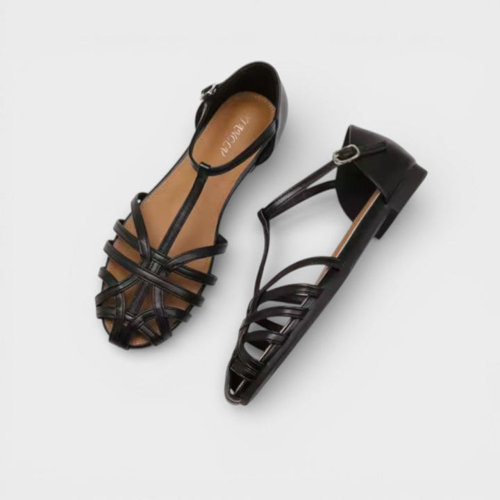 Calzado de verano: sandalias planas LAURA con tiras cruzadas, cómodas y elegantes para mujer.