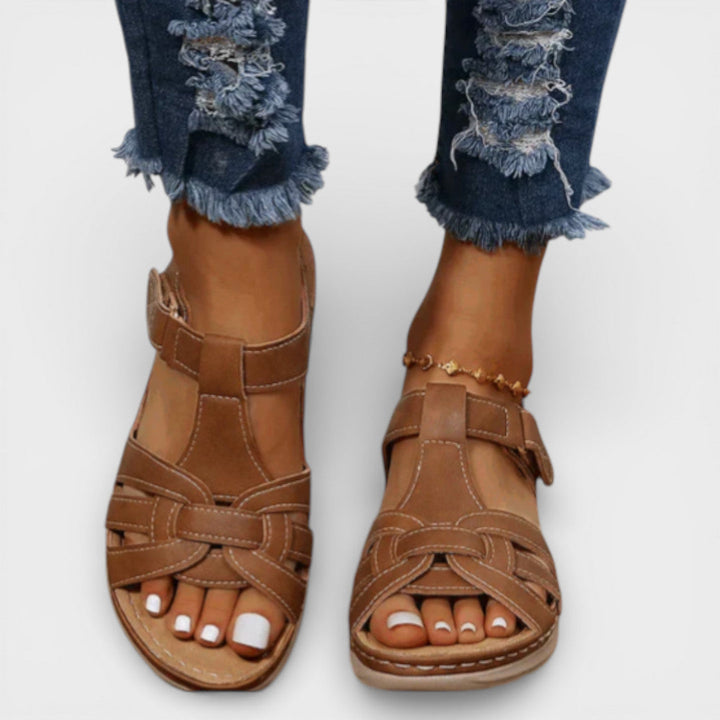 Sandalias ALEJANDRA ortopédicas elegantes para mujer, soporte ergonómico. Calzado cómodo y saludable para eventos.
