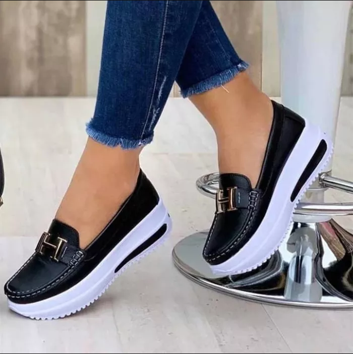 Calzado Fabiola, zapatos ortopédicos de mujer, cómodos y elegantes, con soporte para el pie y bienestar duradero.