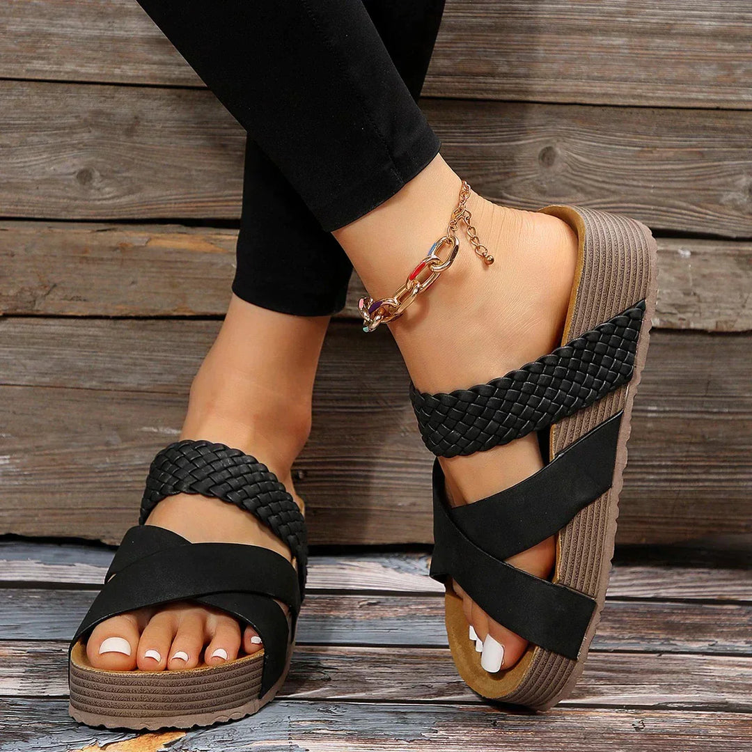 Sandalias de mujer ortopédicas con estilo, diseño moderno y soporte anatómico que garantizan comodidad y bienestar.