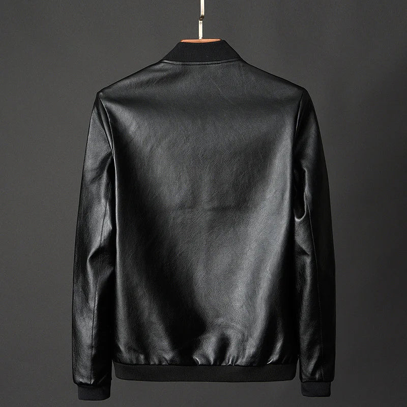 Abrigo de hombre NICO con cremallera, ideal para moda masculina casual y versátil en tu outfit diario.