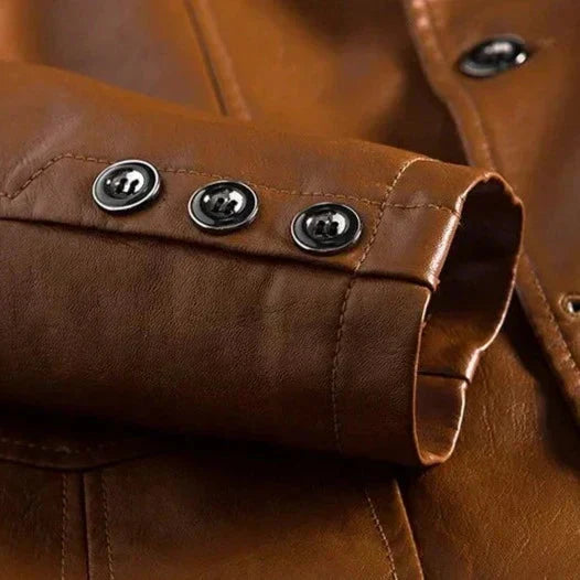 Chaqueta retro de hombre, perfecta para estilo casual o formal. Abrigo versátil de entretiempo para moda masculina elegante.