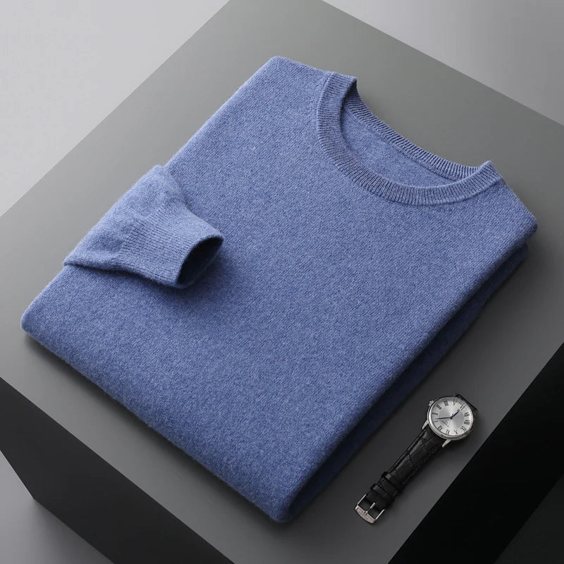 Suéter de punto elegante para hombre, color neutro, cuello medio alto, comodidad diaria.