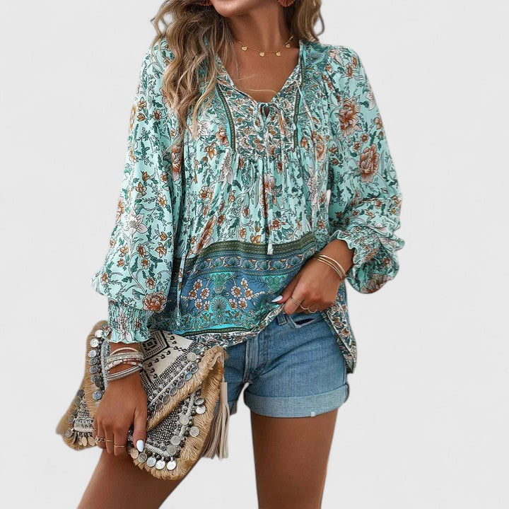 Blusa de manga larga floral bohemia para mujer, estampado veraniego y casual, moda femenina.