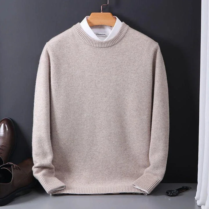 Jersey de punto de invierno para hombre. Confortable y con estilo clásico. Prenda de moda masculina.