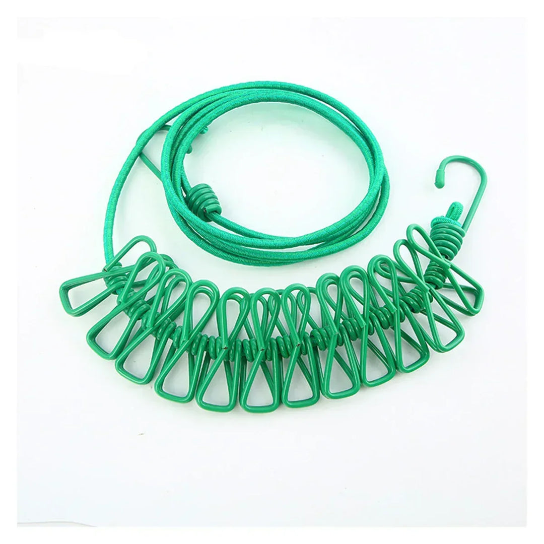 Cuerda de ropa multi-clip plegada. Solución compacta y elástica para viajes y secado portátil.