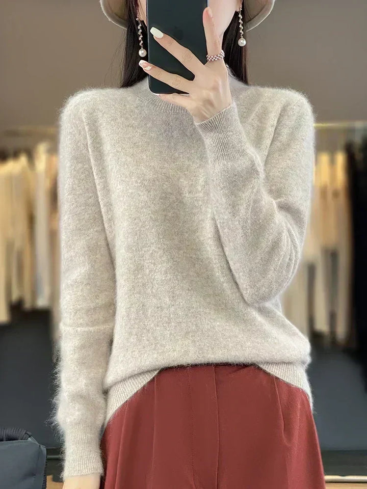 Jersey básico de mujer, tejido ultrasuave que ofrece calidez y estilo versátil para cualquier ocasión.