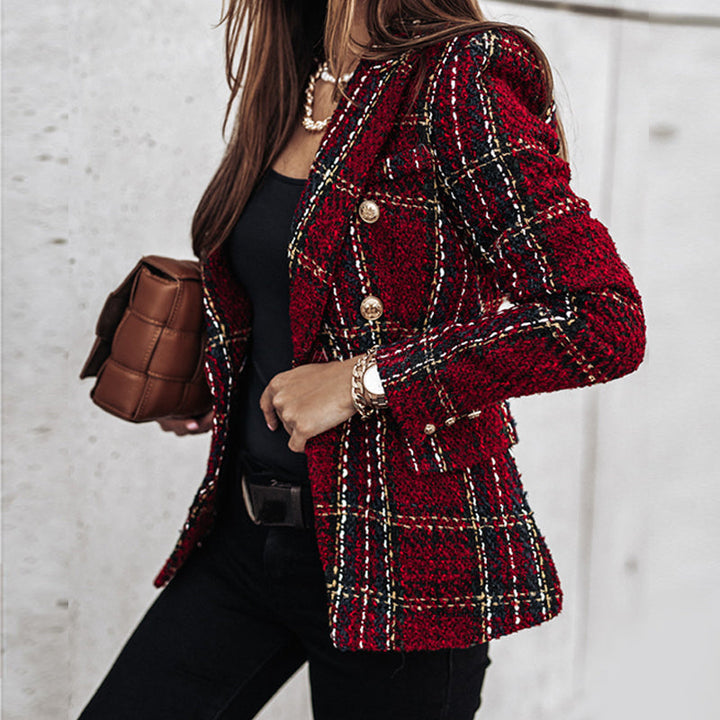 Suéter de punto grueso y con estilo para mujer, ofrece calidez y moda. Ideal para los días fríos de otoño.
