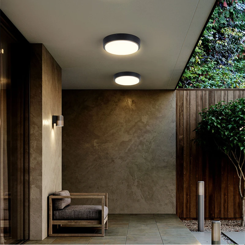 Lámpara de techo moderna LED redonda, ideal para ambientes exteriores como patios y porches.