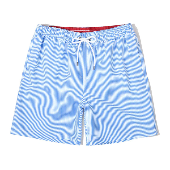Bañador hombre a rayas, azul y rojo, de secado rápido. Comodidad y estilo para playa y piscina.