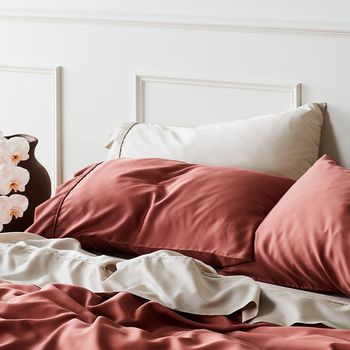 Fundas de almohada de lujo, satén hipoalergénico de bambú lyocell.