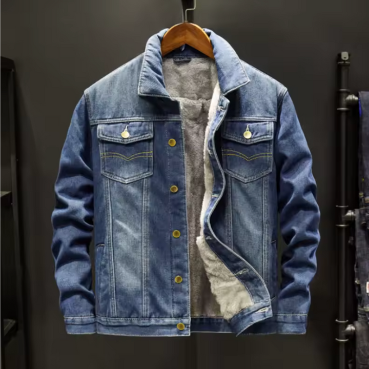 Cazadora vaquera de hombre, estilo casual y cálido. Chaqueta denim de invierno con forro y botones. Moda.
