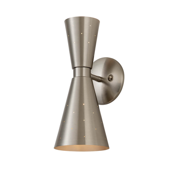 Aplique de pared doble cono en metal, diseño minimalista y luz direccional.