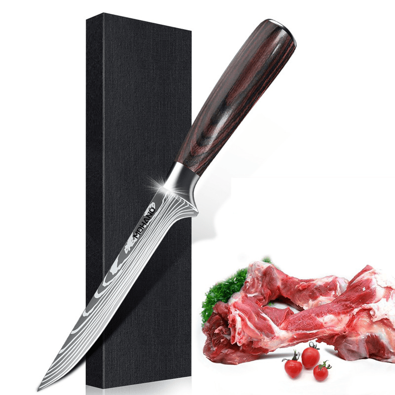 Detalle de la hoja de cuchillo de chef. Acero inoxidable para un corte preciso en la cocina.