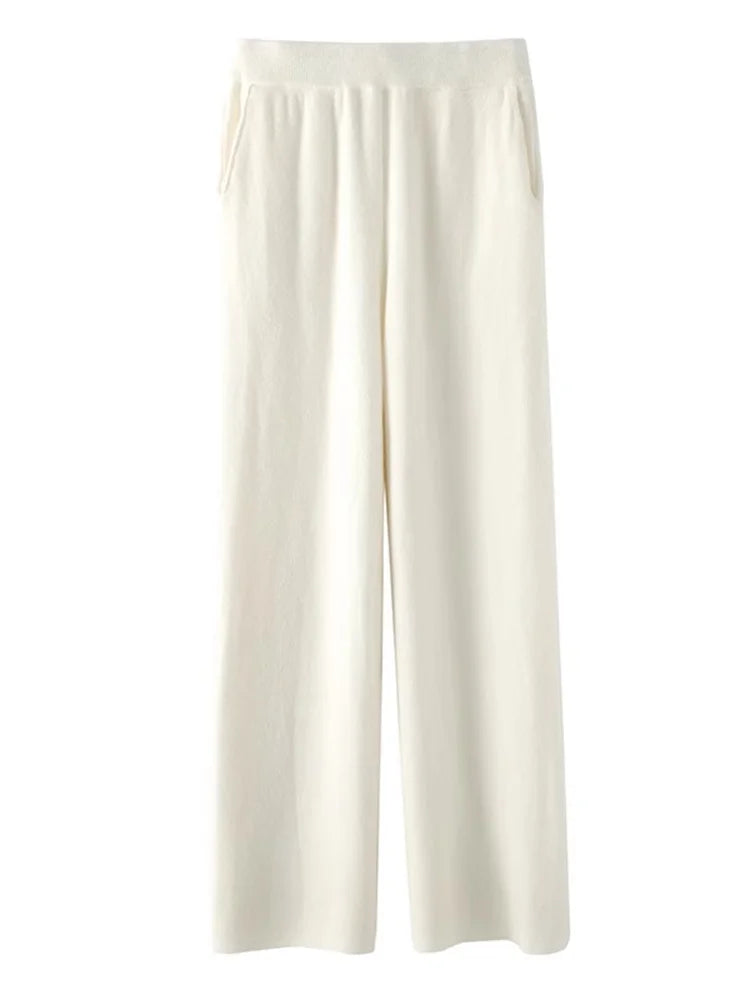 Ropa de mujer: pantalones de cintura alta, suaves y cómodos, esenciales para la moda de invierno.