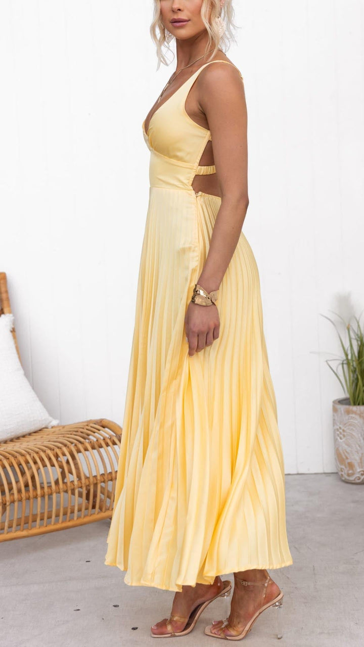 Vestido elegante largo amarillo de viscosa para mujer, fluido y romántico, perfecto para moda de verano casual.