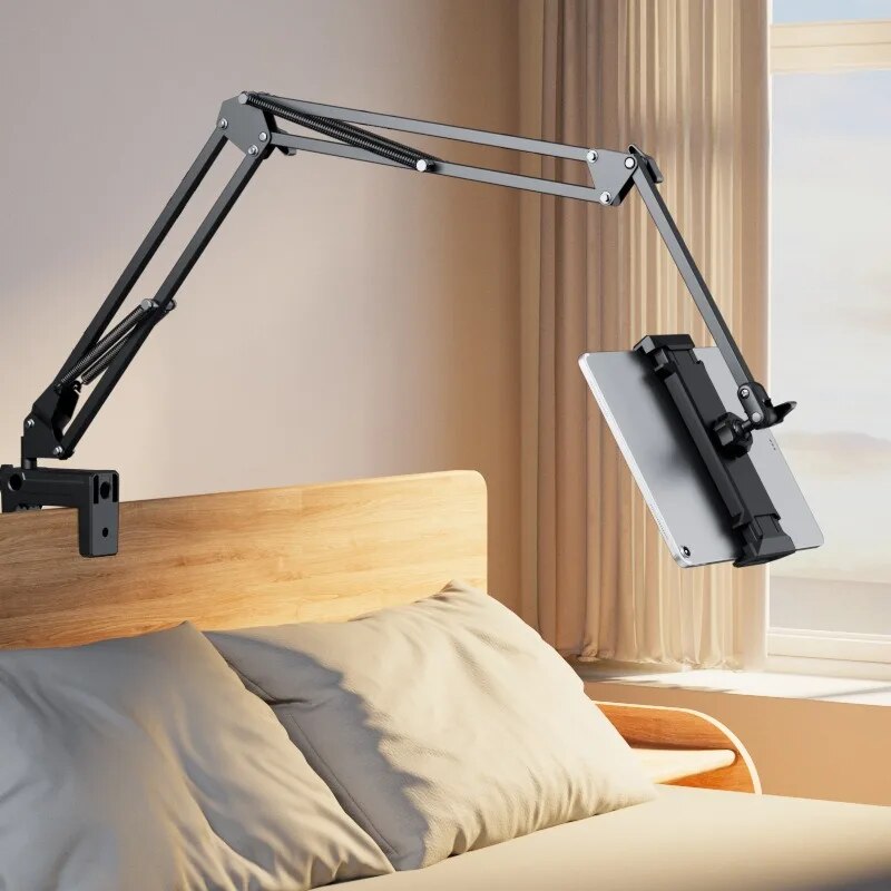 Soporte universal para tablet con brazo ajustable y rotación 360°. Ideal para escritorio y cama.