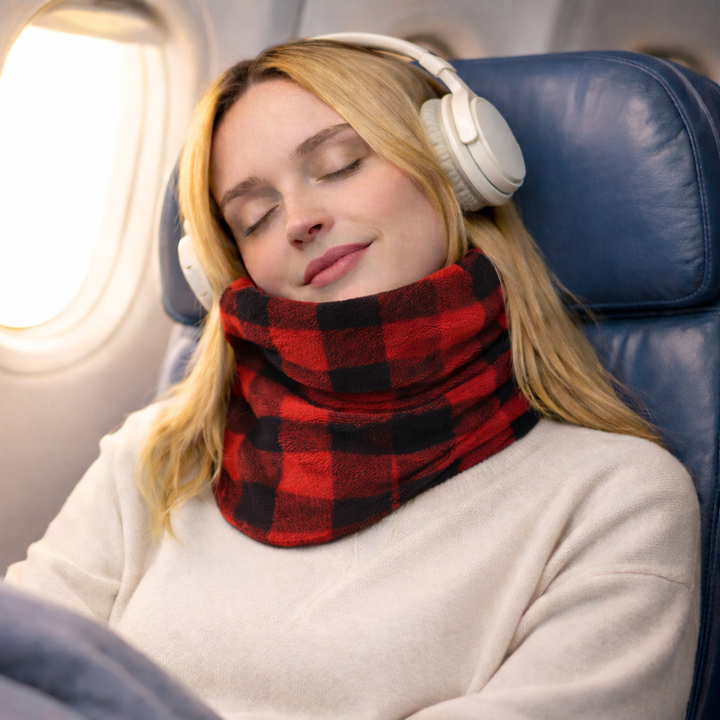Almohada de cuello compacta para viaje, ofrece soporte cervical y descanso eficiente en aviones y coches.