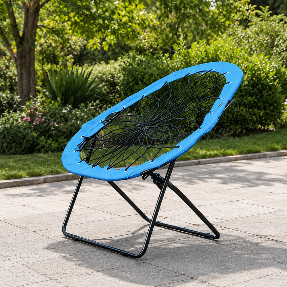 Silla de camping ligera y plegable para disfrutar al aire libre en jardín o playa.