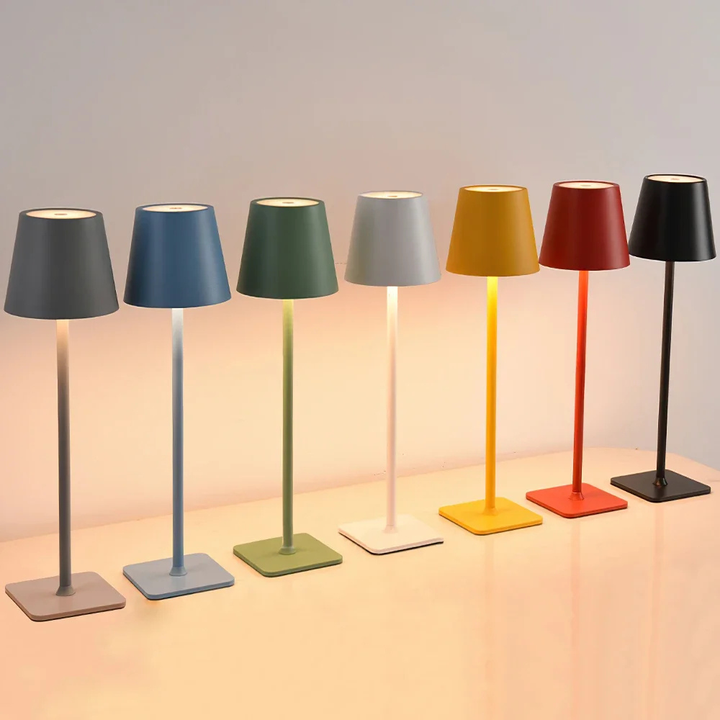 Lámpara de mesa escandinava, moderna. Inalámbrica, táctil, LED. Perfecta para iluminación ambiental interior/exterior.