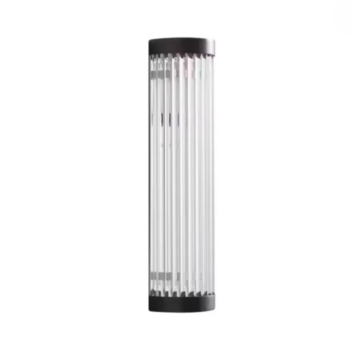 Aplique de iluminación exterior, diseño cilíndrico y vidrio estriado para una luz suave y moderna.