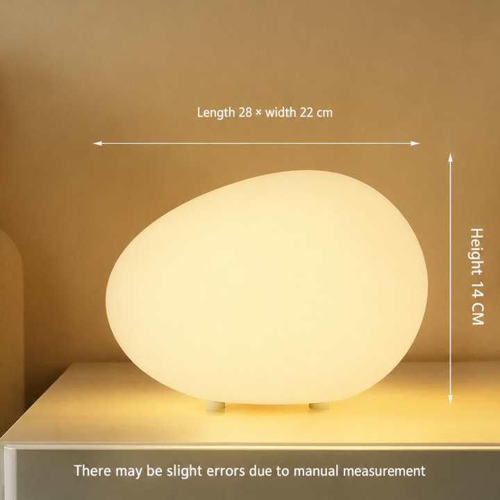 Iluminación interior: lámpara LED 'Pebble' minimalista. Luz ambiental para tu salón o dormitorio.