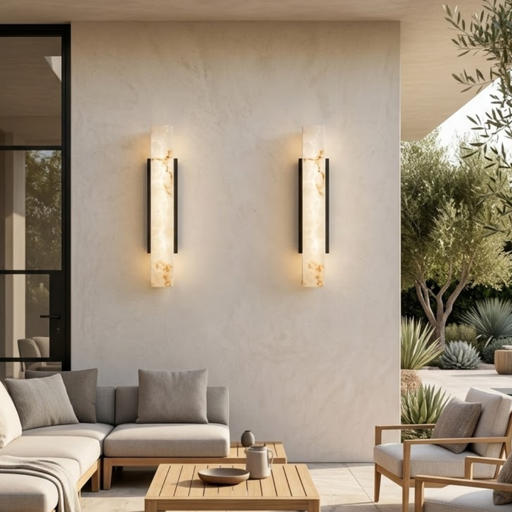 Luz exterior LED IP65, aplique moderno y eficiente para entradas y zonas de paso.