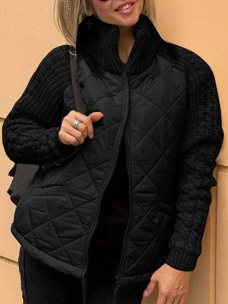 Cárdigan de punto para mujer. Abrigo de moda cómodo y chic, ideal para el clima de otoño.