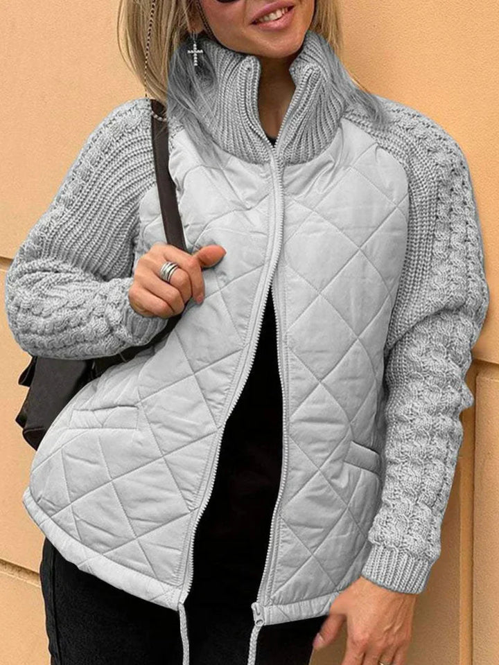 Cárdigan de punto funcional para mujer. Abrigo cálido con cremallera, ideal para comodidad otoñal.