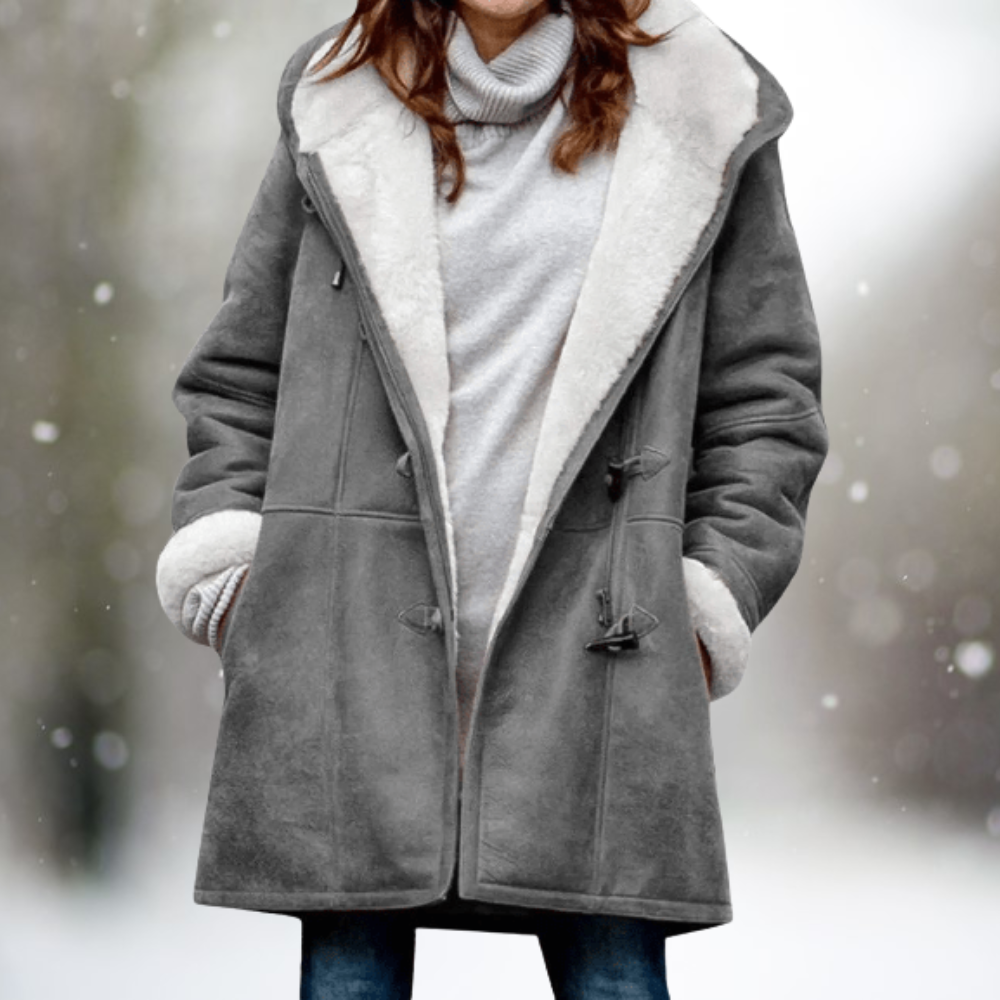 Chaqueta IRMELIN rosa viento para mujer. Diseño elegante y versátil, ideal para otoño-invierno y estilo casual chic.