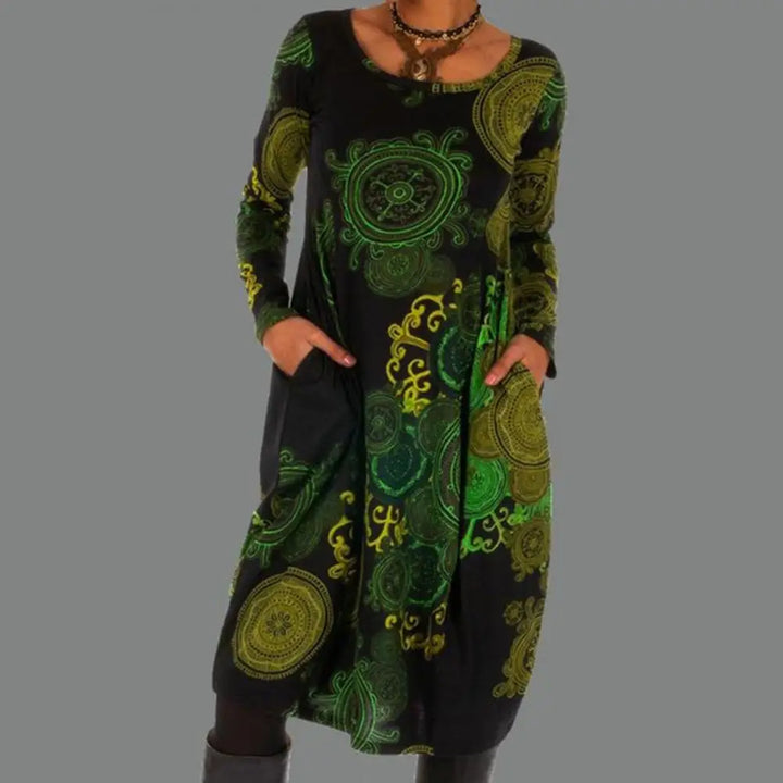 Vestido SIENNA midi con estampado bohemio y mangas largas. Perfecto para ocasiones casuales y elegantes.