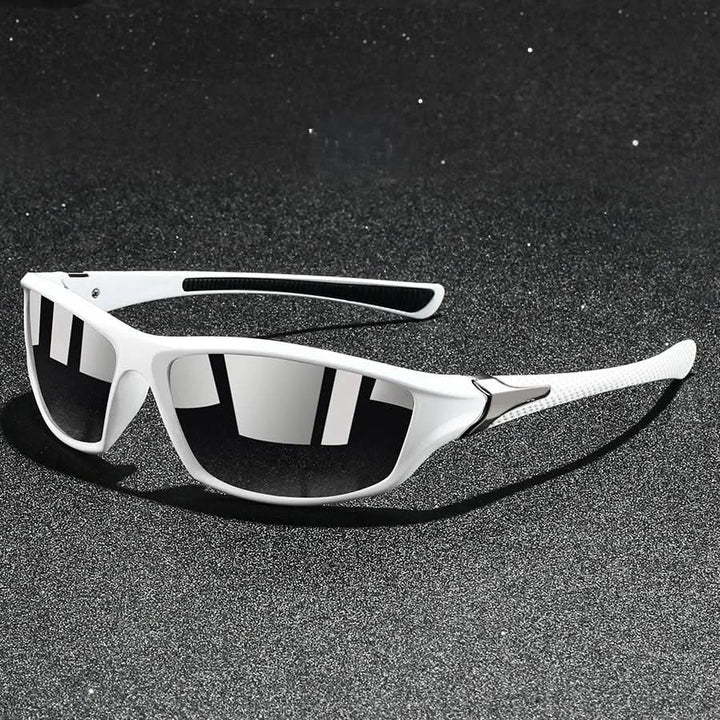 Visión clara y protegida con gafas de sol polarizadas UV400. Perfectas para cualquier actividad deportiva.