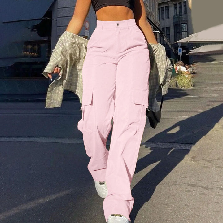 Comodidad y estilo: pantalón cargo de mujer pierna recta, moda femenina para cualquier ocasión.