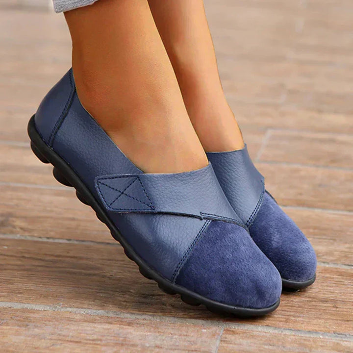 Mocasines de cuero para mujer, calzado versátil que combina la elegancia con la comodidad para el día a día.