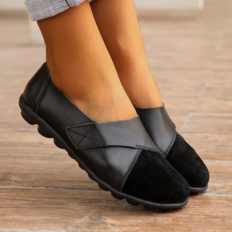 Mocasines de cuero para mujer, comodidad y estilo para primavera u otoño, un zapato esencial en tu armario.