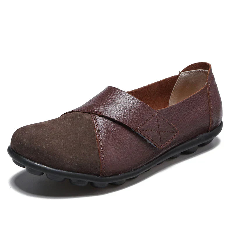Mocasines de cuero para mujer con costuras, calzado casual-elegante perfecto para estilo diario y comodidad.