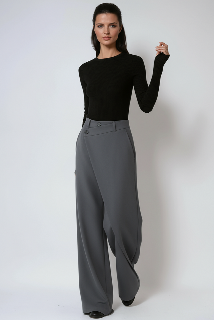 Pantalón fluido de mujer, pierna ancha, cruzado, transpirable, ideal para un verano cómodo y chic.